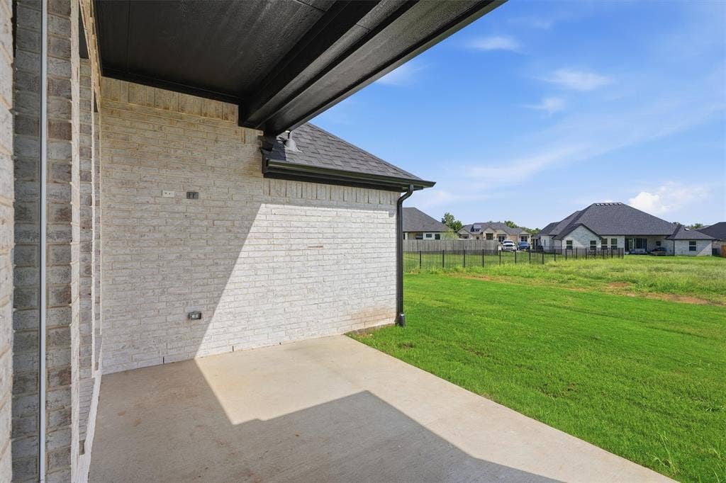 104 Hazlewood Court, Granbury, TX 76049 104 Hazlewood Court, Granbury, TX 76049