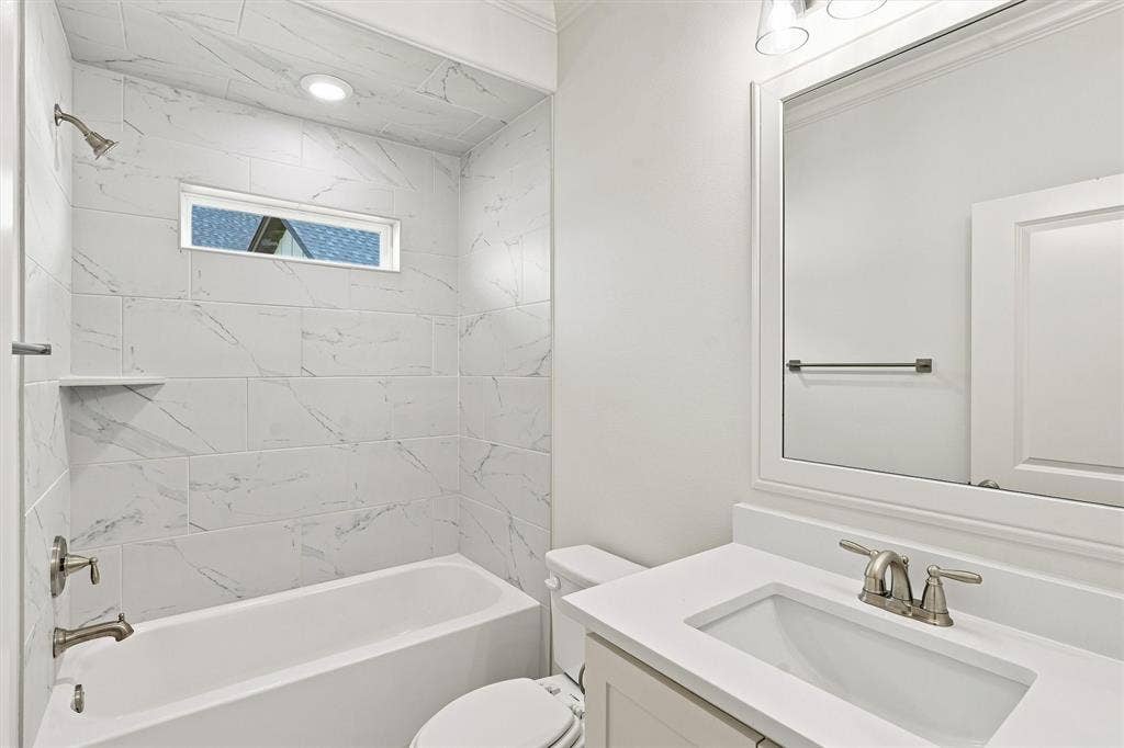 104 Hazlewood Court, Granbury, TX 76049 104 Hazlewood Court, Granbury, TX 76049