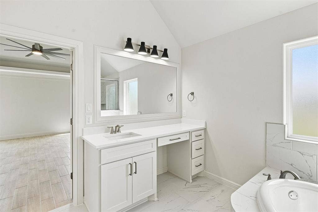 104 Hazlewood Court, Granbury, TX 76049 104 Hazlewood Court, Granbury, TX 76049
