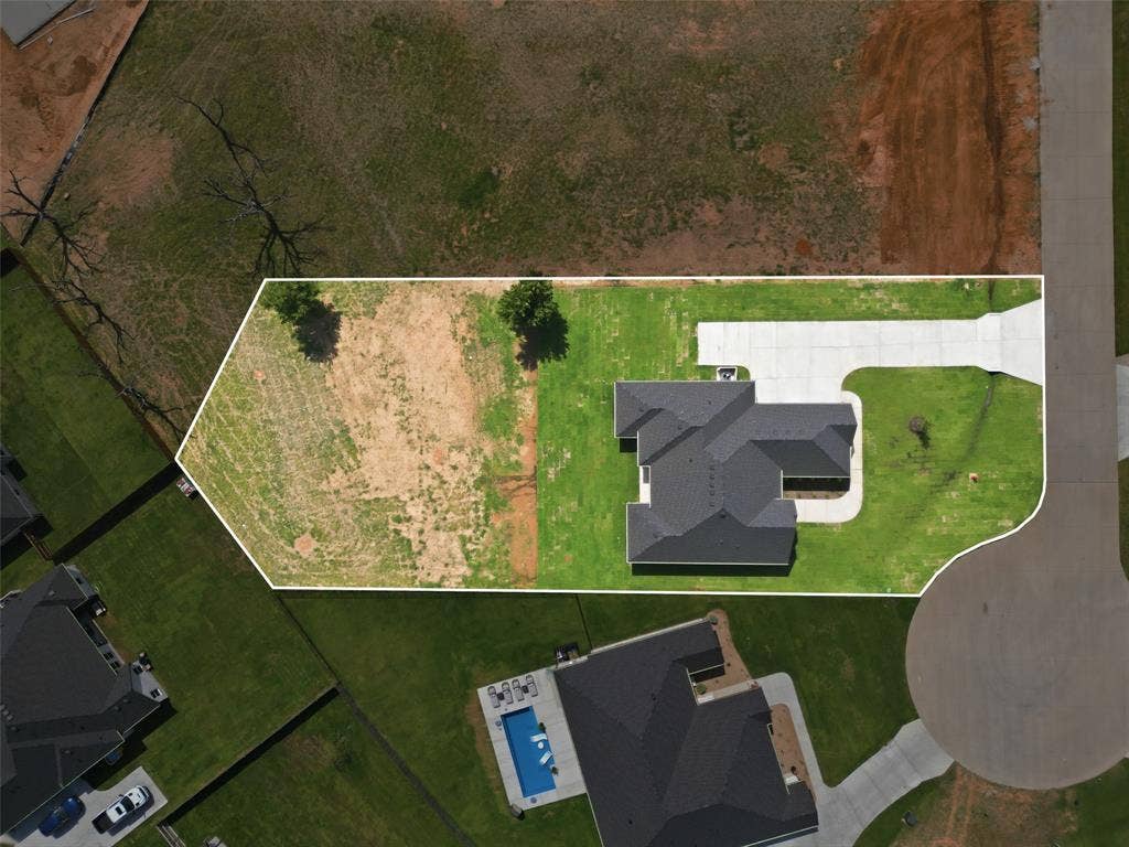 104 Hazlewood Court, Granbury, TX 76049 104 Hazlewood Court, Granbury, TX 76049