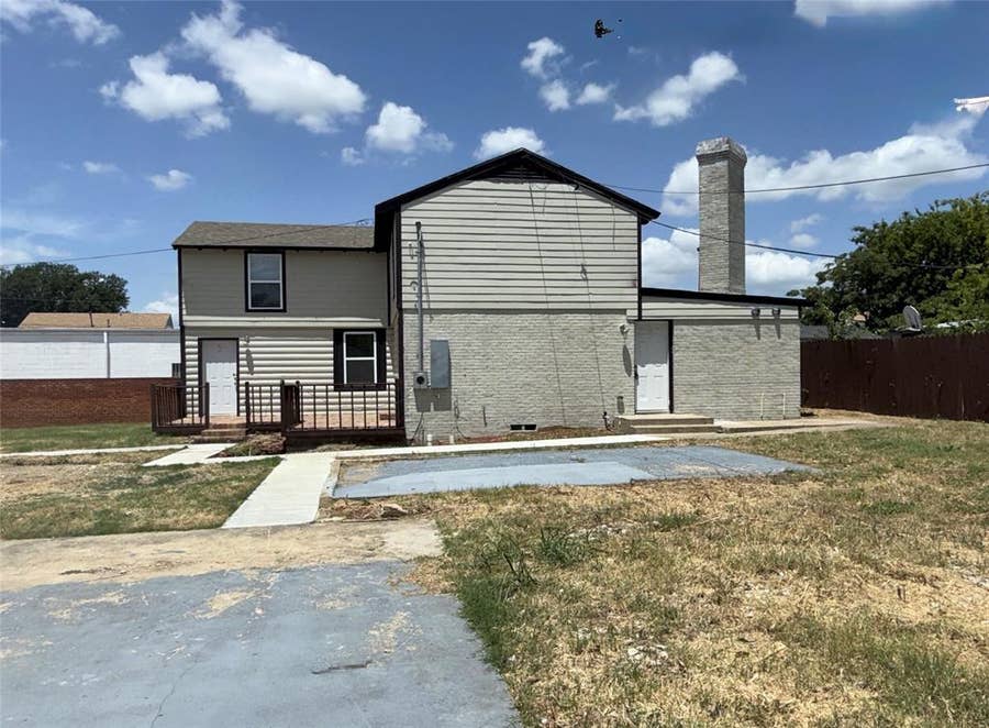 Property photo for 7629 Military Parkway, Dallas, TX