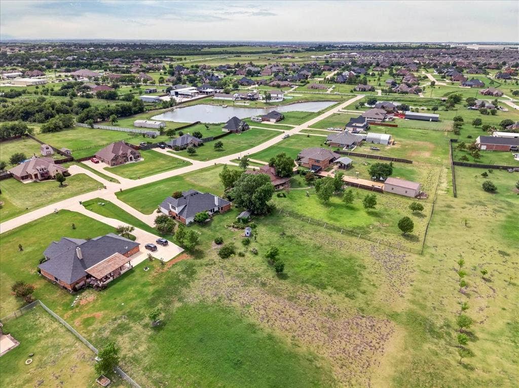 10165 Bantry Lane, Forney, TX 75126 10165 Bantry Lane, Forney, TX 75126