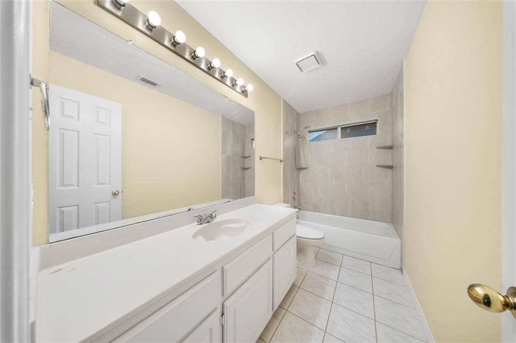 2808 Barksdale Drive, Plano, TX 75025 2808 Barksdale Drive, Plano, TX 75025