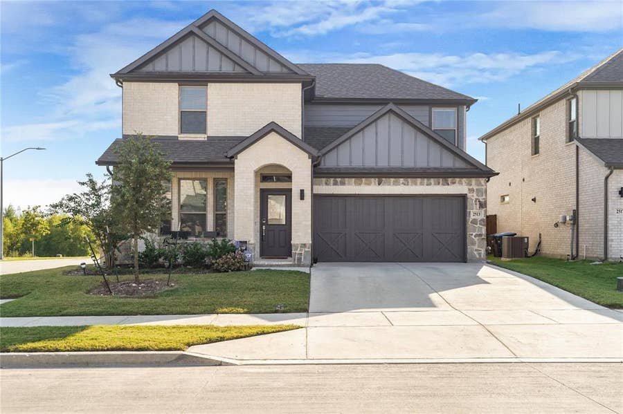 Property photo for 2513 Peoria Drive, Fort Worth, TX