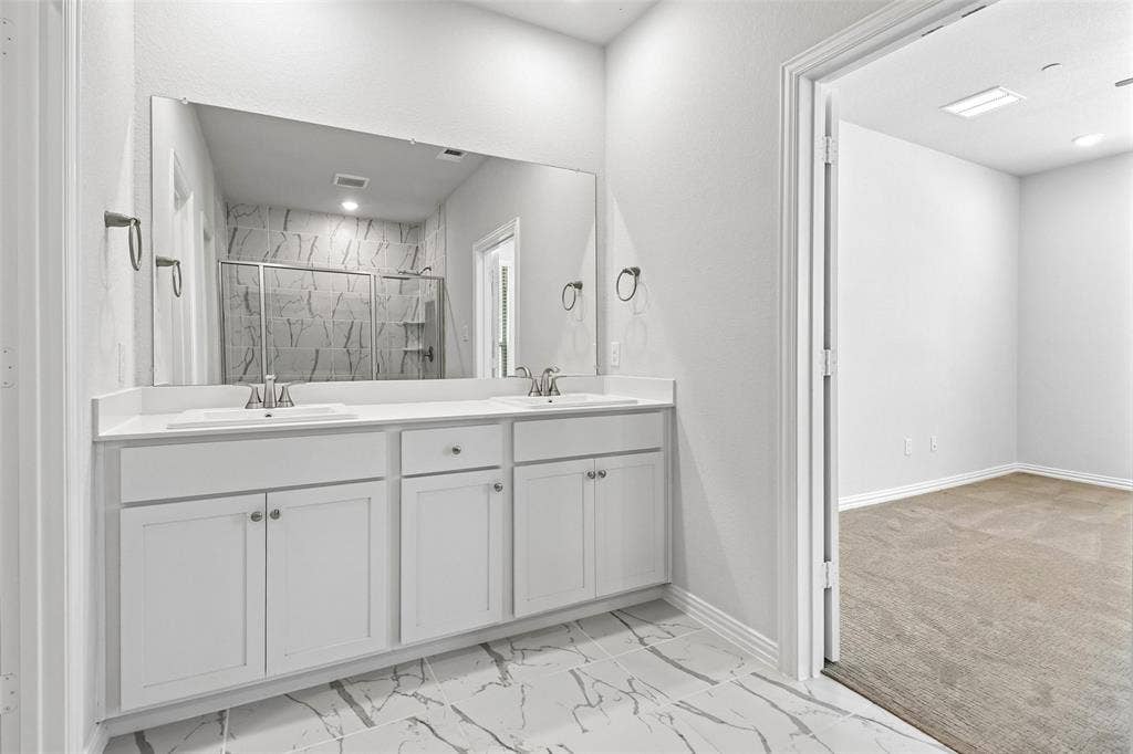 8311 Challenger Lane, Frisco, TX 75034 8311 Challenger Lane, Frisco, TX 75034