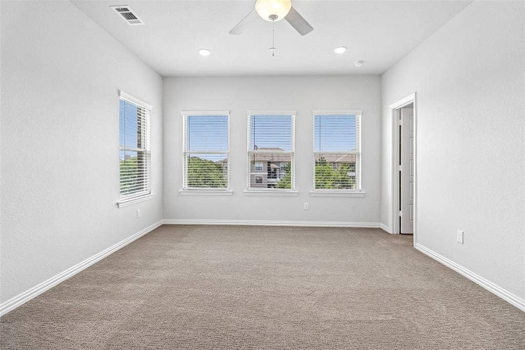 8311 Challenger Lane, Frisco, TX 75034 8311 Challenger Lane, Frisco, TX 75034