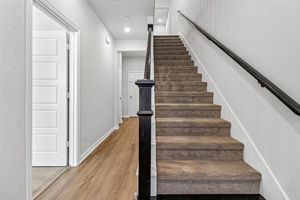 8311 Challenger Lane, Frisco, TX 75034 8311 Challenger Lane, Frisco, TX 75034