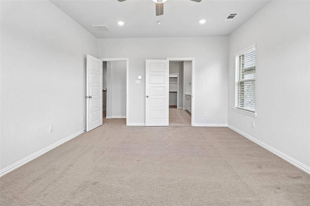 8311 Challenger Lane, Frisco, TX 75034 8311 Challenger Lane, Frisco, TX 75034
