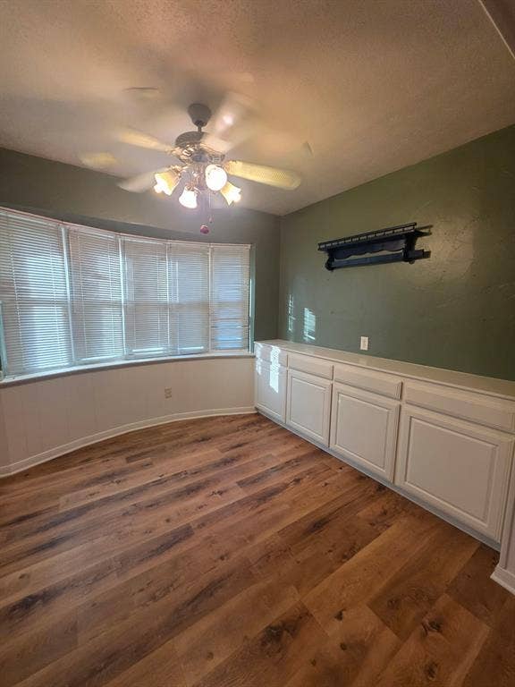 1914 Surrey Circle, Grand Prairie, TX 75050