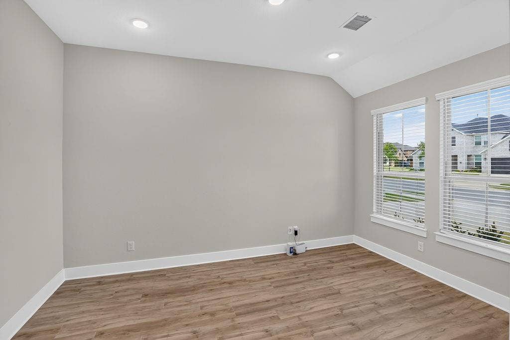 2405 Hitchford Street, Midlothian, TX 76065