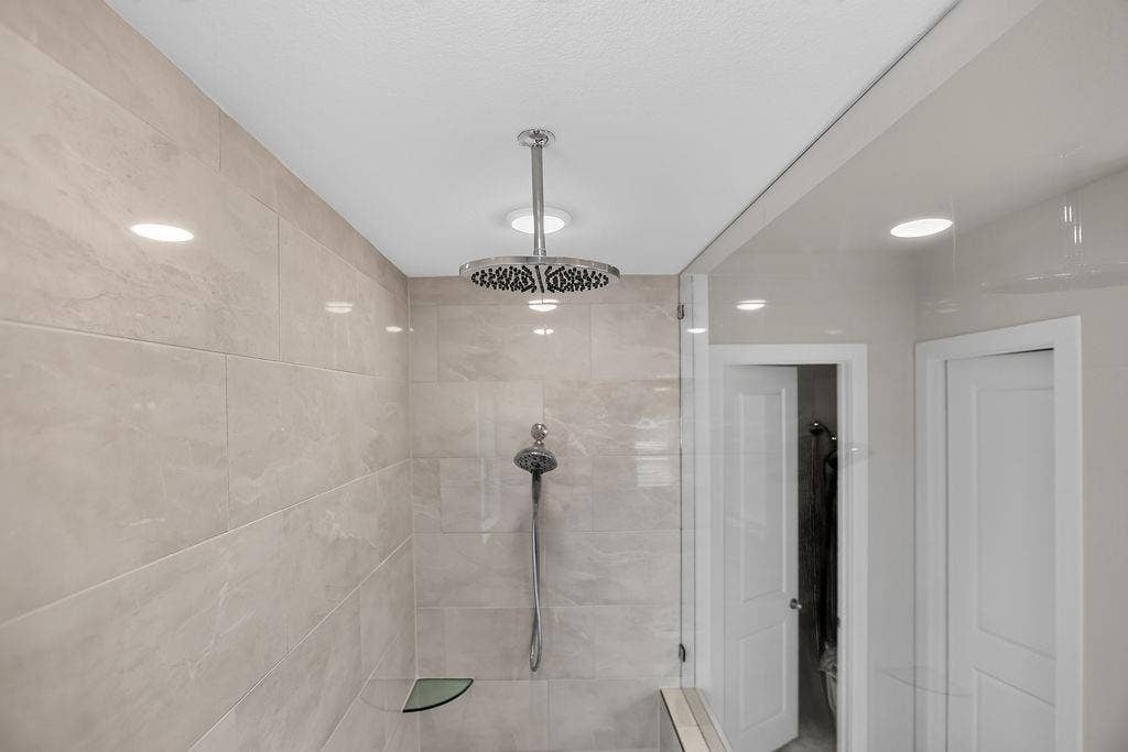 2405 Hitchford Street, Midlothian, TX 76065