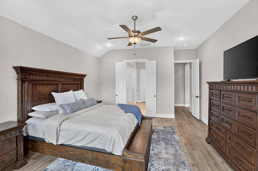 2405 Hitchford Street, Midlothian, TX 76065