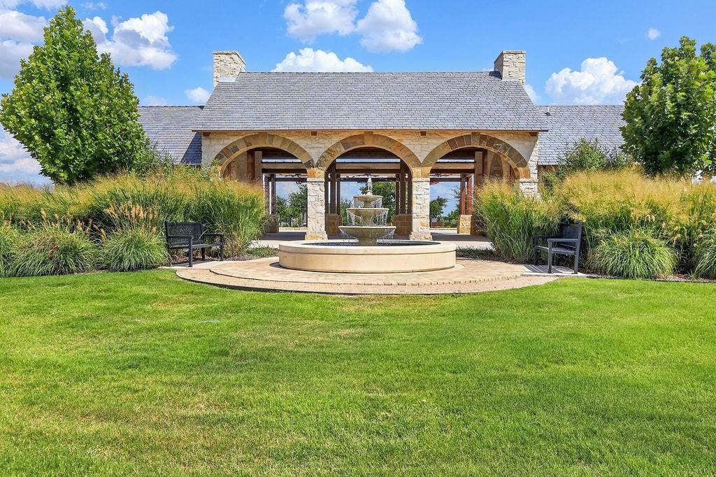 2405 Hitchford Street, Midlothian, TX 76065