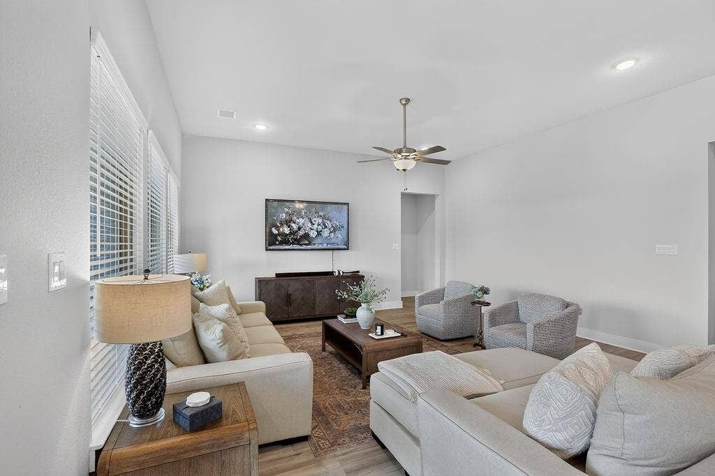 2405 Hitchford Street, Midlothian, TX 76065