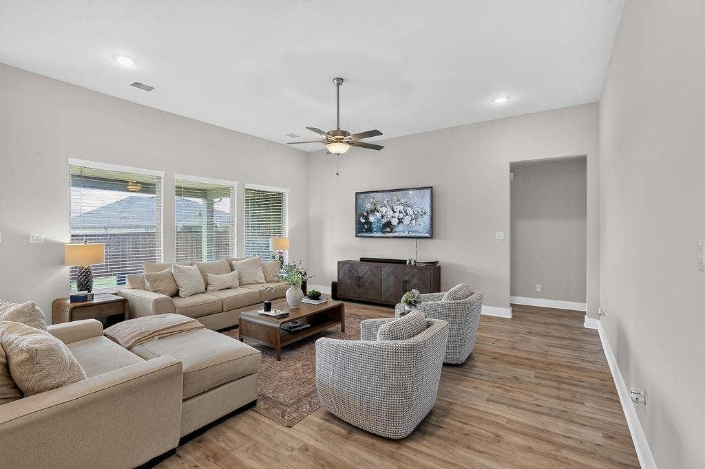 2405 Hitchford Street, Midlothian, TX 76065