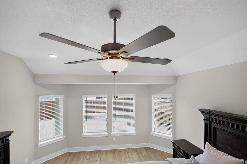 2405 Hitchford Street, Midlothian, TX 76065