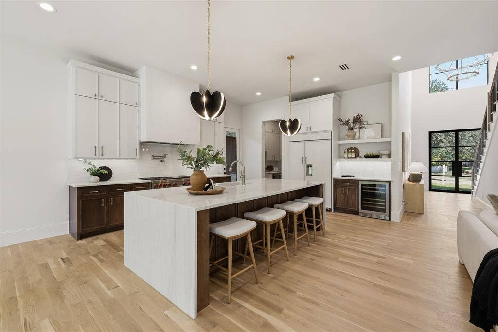 6984 Bob O Link Drive, Dallas, TX 75214 6984 Bob O Link Drive, Dallas, TX 75214