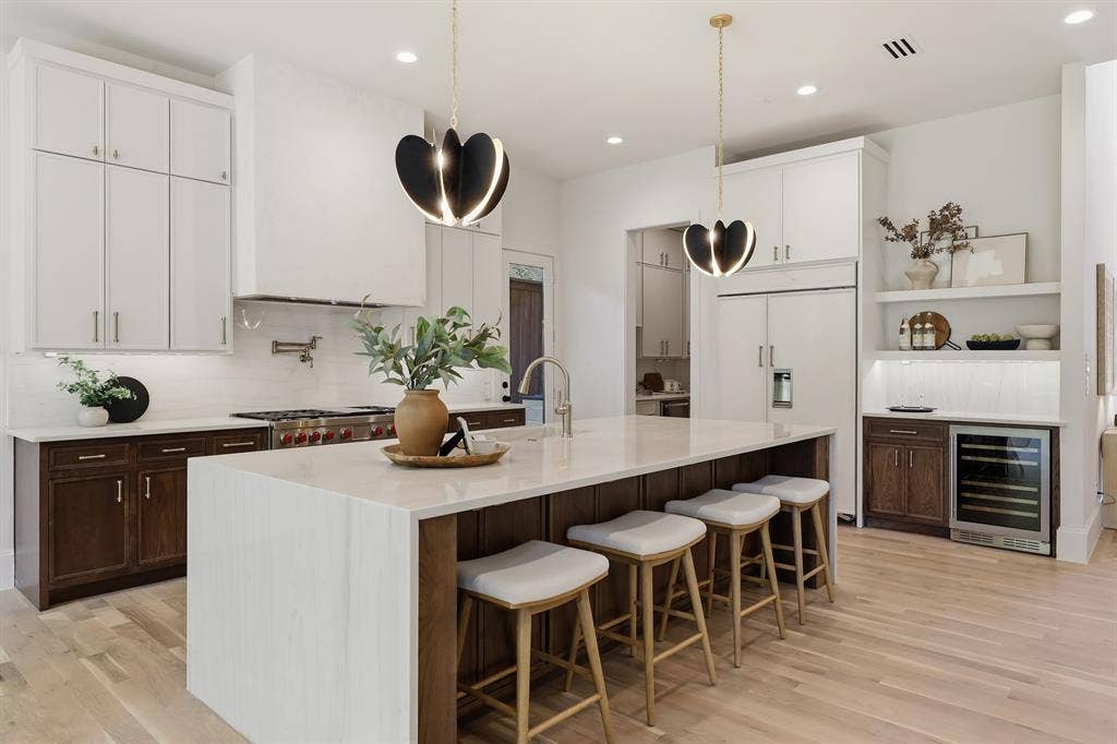 6984 Bob O Link Drive, Dallas, TX 75214 6984 Bob O Link Drive, Dallas, TX 75214