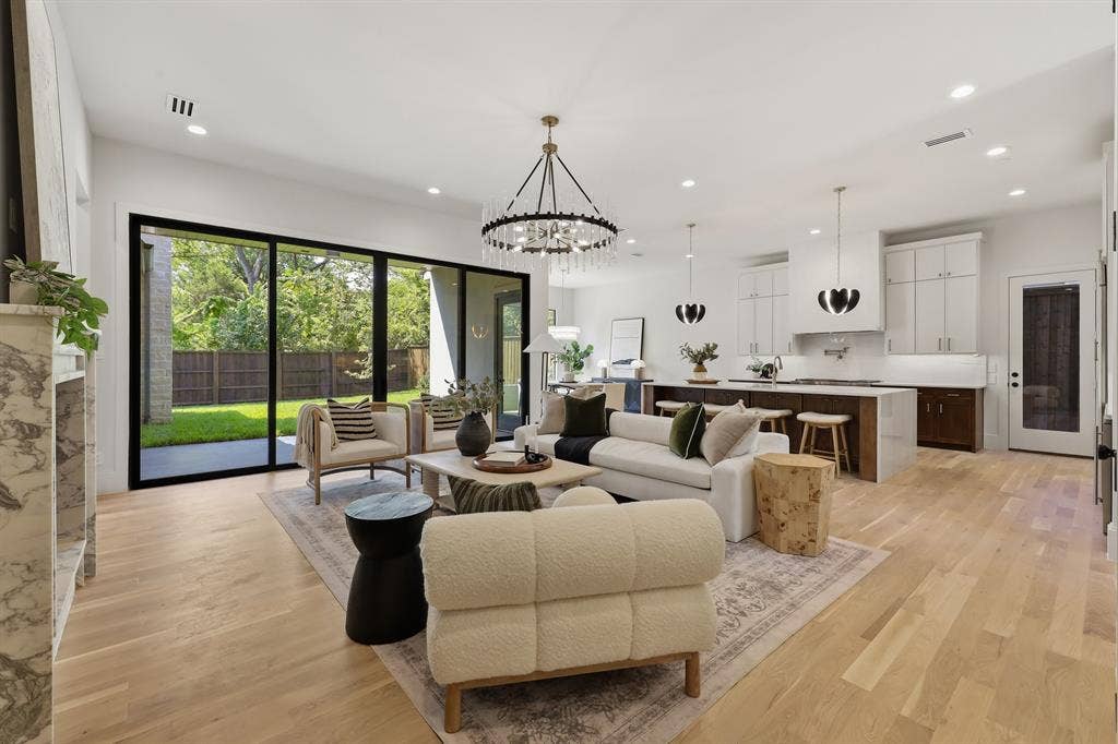 6984 Bob O Link Drive, Dallas, TX 75214 6984 Bob O Link Drive, Dallas, TX 75214