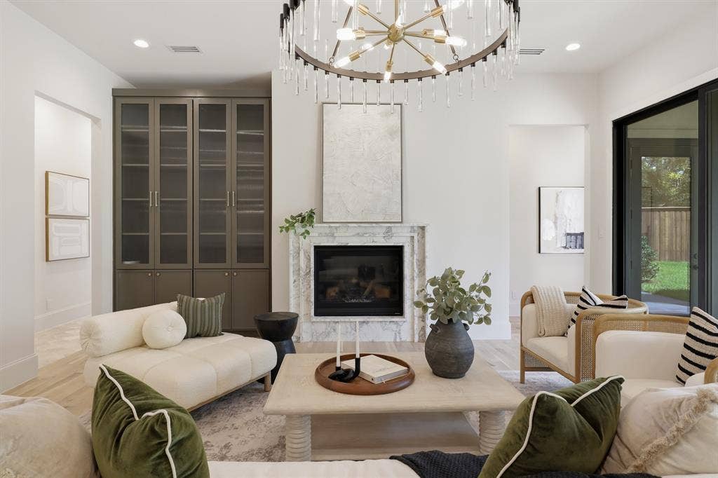 6984 Bob O Link Drive, Dallas, TX 75214 6984 Bob O Link Drive, Dallas, TX 75214