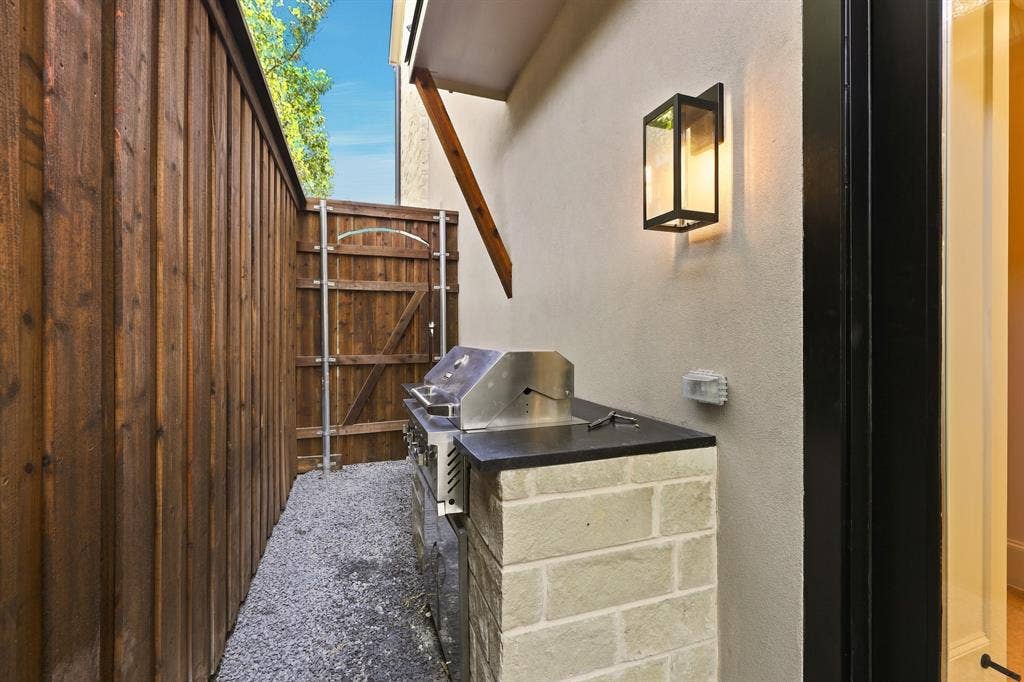 6984 Bob O Link Drive, Dallas, TX 75214 6984 Bob O Link Drive, Dallas, TX 75214