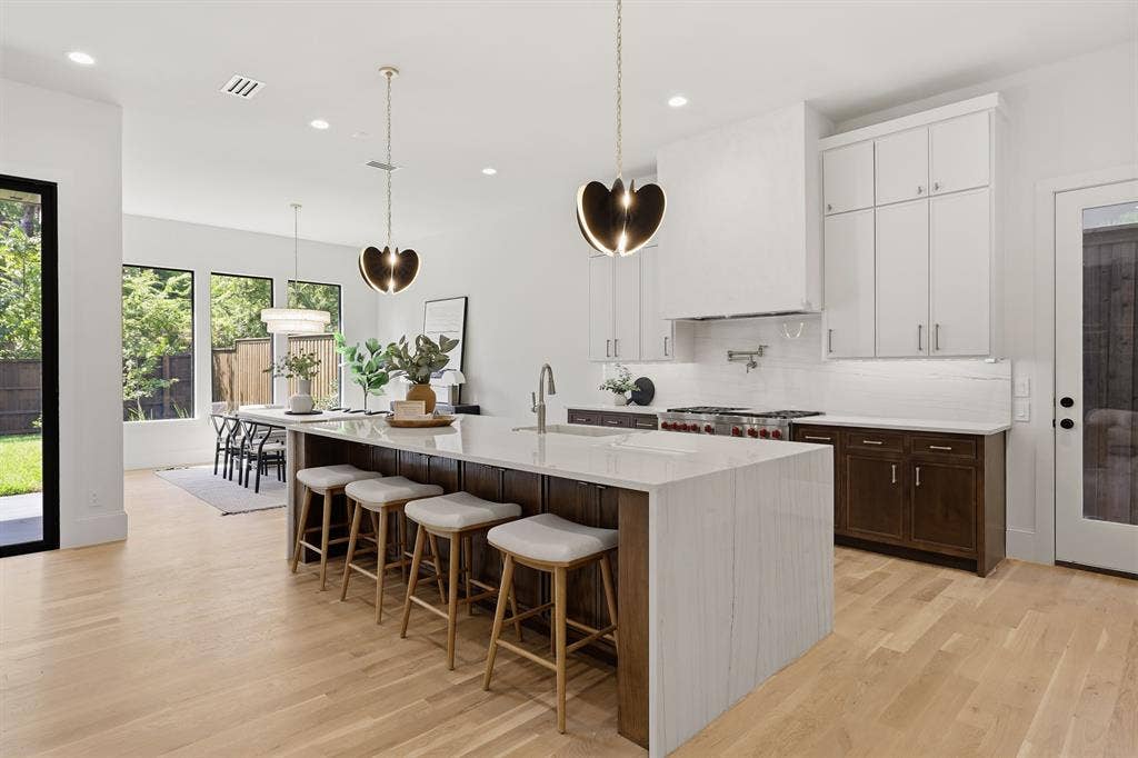 6984 Bob O Link Drive, Dallas, TX 75214 6984 Bob O Link Drive, Dallas, TX 75214