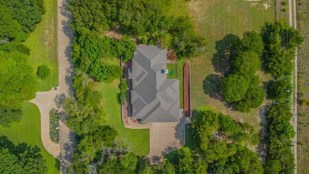 6420 Shady Oaks Lane, Midlothian, TX 76065 Aerial view of this amazing property with 1.78 acres with trees and NO neighbors right up on you!