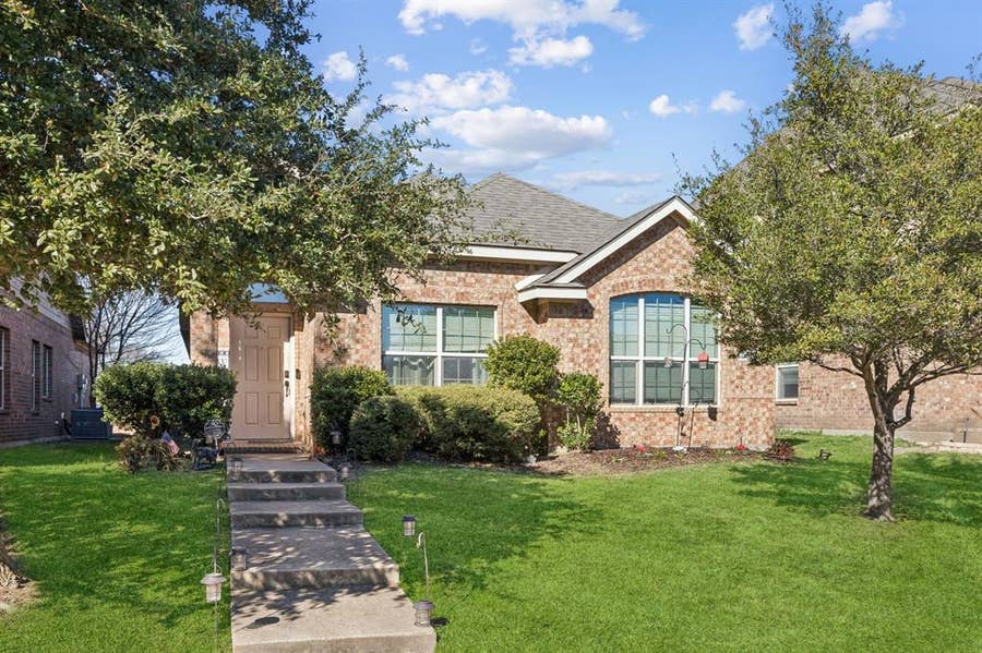 Property photo for 1601 Applegate Way, Royse City, TX