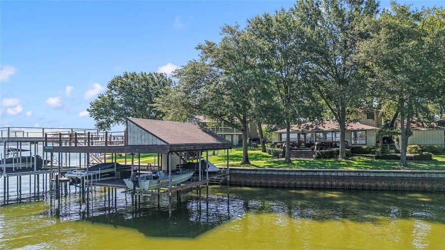 Property photo for 1820 Bounty View Drive, Tool, TX