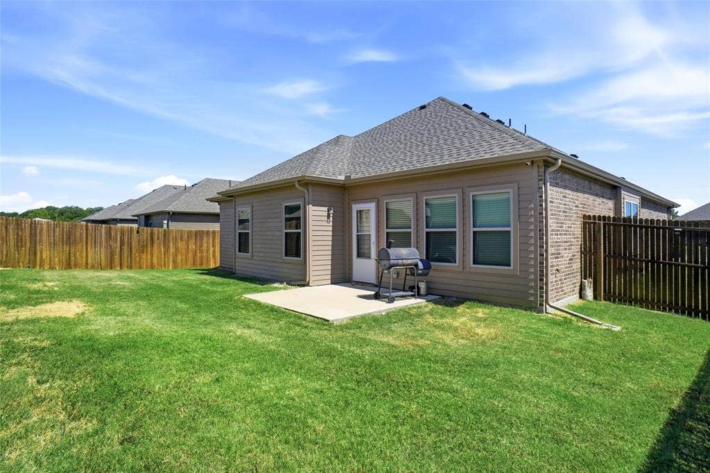 686 Navasota Drive, Crandall, TX 75114 686 Navasota Drive, Crandall, TX 75114