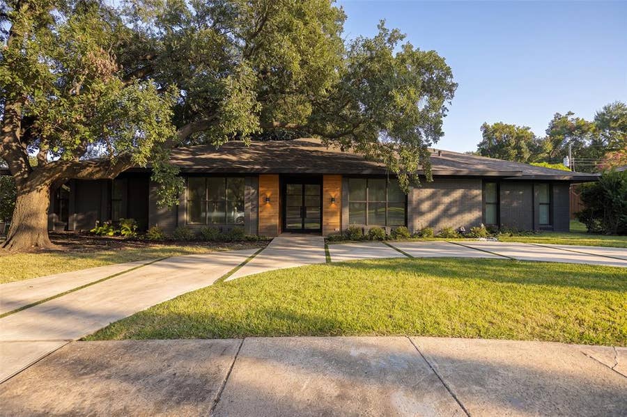 Property photo for 7336 Lakehurst Avenue, Dallas, TX
