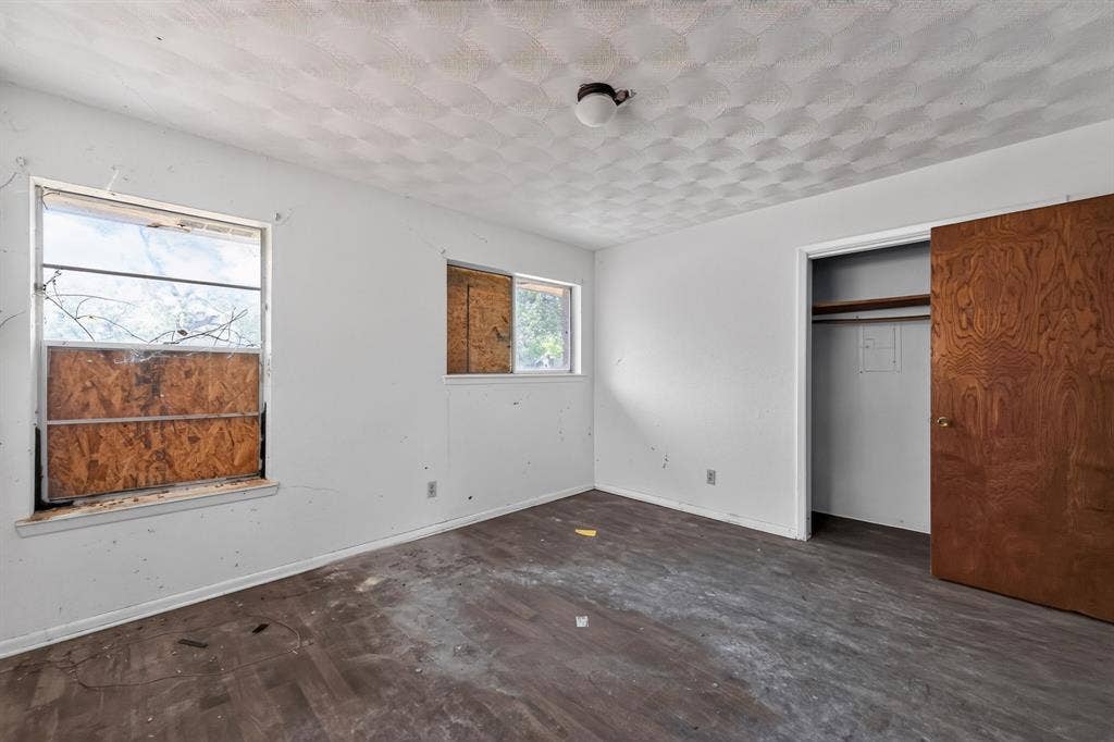 926 SE 5th Street, Grand Prairie, TX 75051 926 SE 5th Street, Grand Prairie, TX 75051