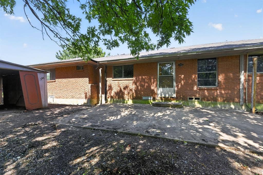 926 SE 5th Street, Grand Prairie, TX 75051 926 SE 5th Street, Grand Prairie, TX 75051