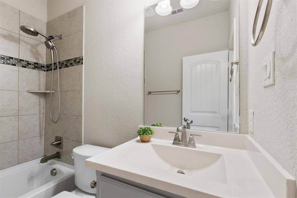 4109 Rainey Street, McKinney, TX 75070 4109 Rainey Street, McKinney, TX 75070