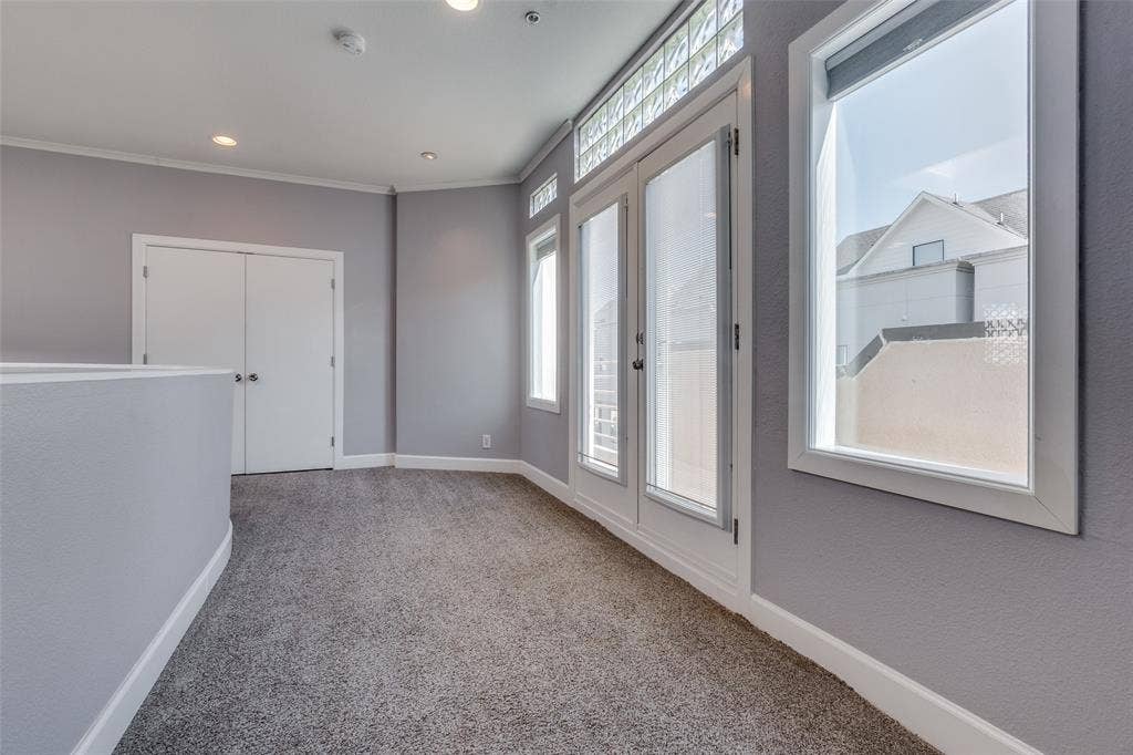 4040 Avondale Avenue, #402, Dallas, TX 75219 4040 Avondale Avenue, #402, Dallas, TX 75219