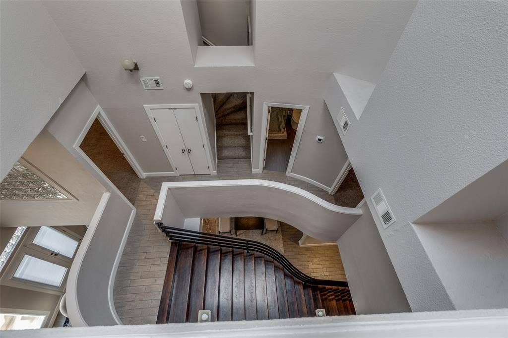 4040 Avondale Avenue, #402, Dallas, TX 75219 4040 Avondale Avenue, #402, Dallas, TX 75219