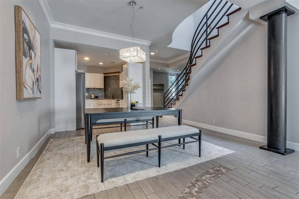 4040 Avondale Avenue, #402, Dallas, TX 75219 4040 Avondale Avenue, #402, Dallas, TX 75219