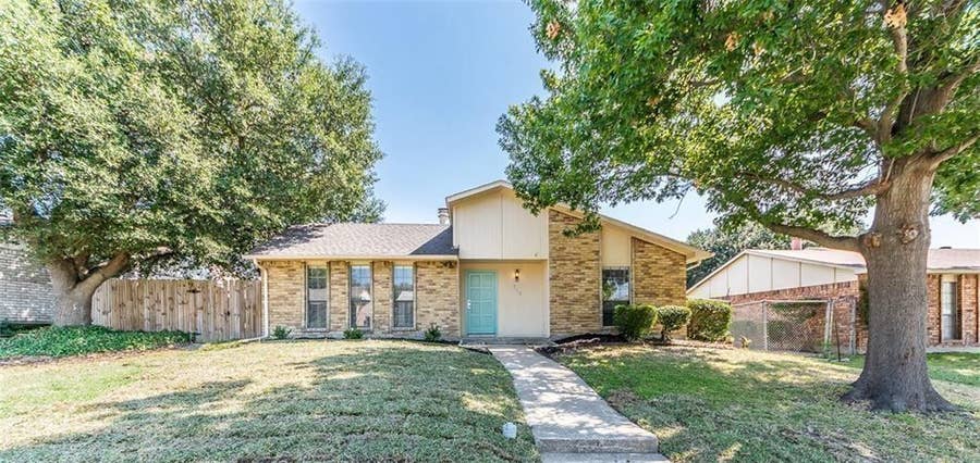 Property photo for 716 Via Del Sur, Mesquite, TX