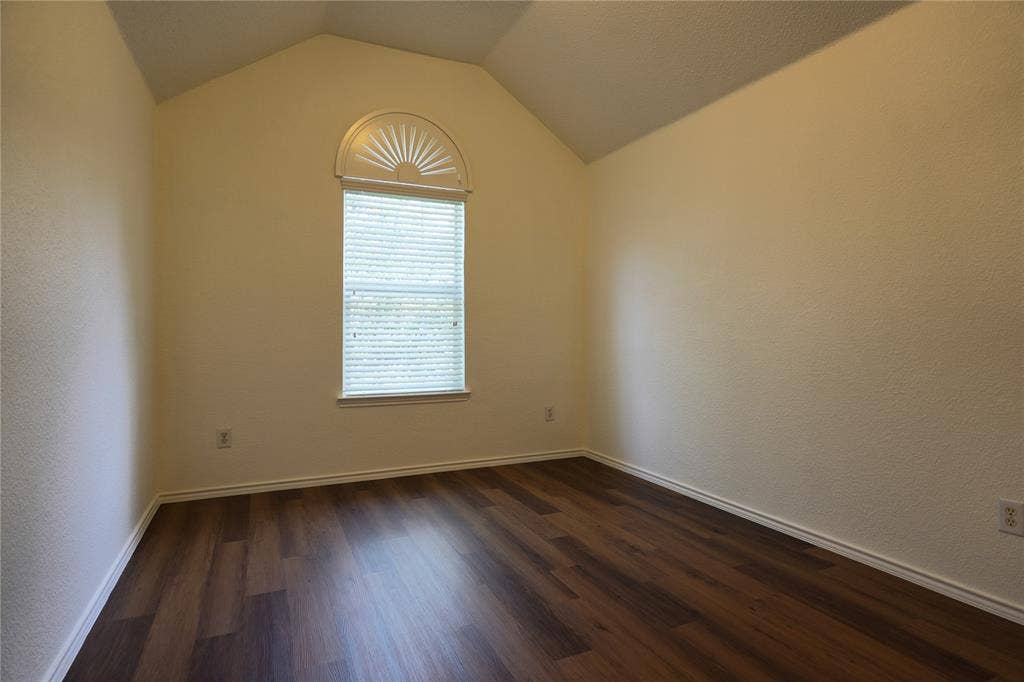2032 Fox Glen Drive, Allen, TX 75013 2032 Fox Glen Drive, Allen, TX 75013