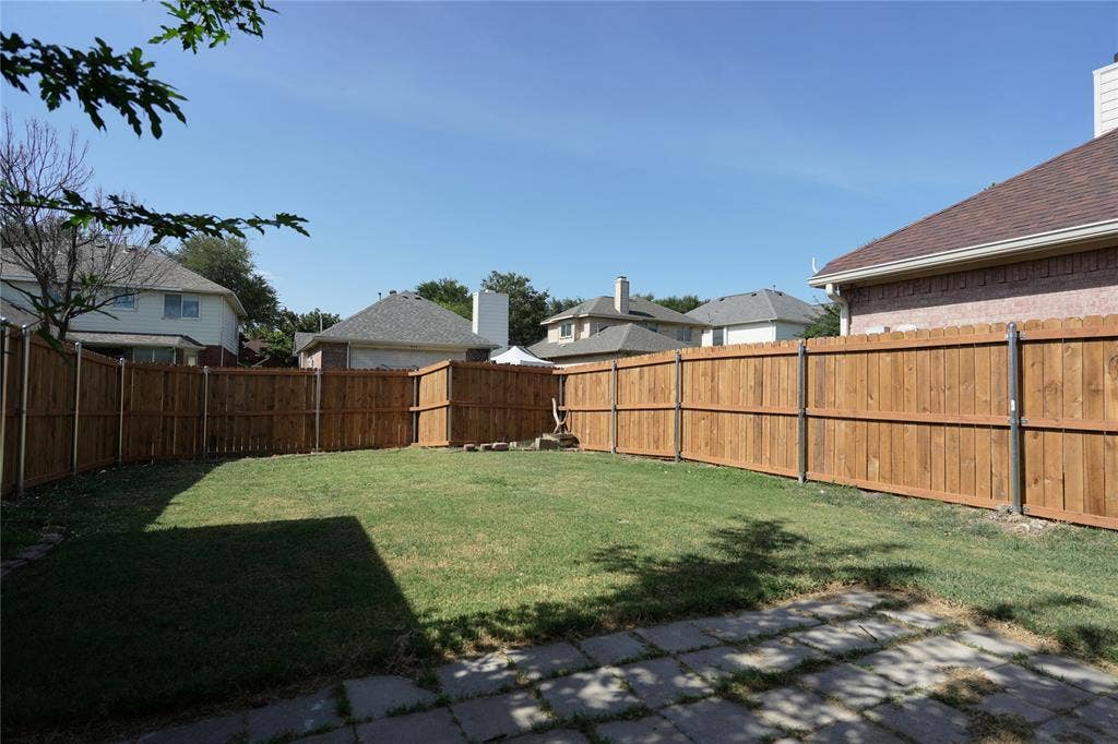 2032 Fox Glen Drive, Allen, TX 75013 2032 Fox Glen Drive, Allen, TX 75013