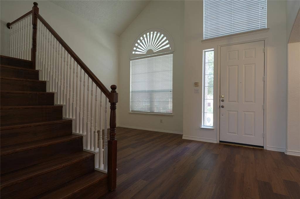 2032 Fox Glen Drive, Allen, TX 75013 2032 Fox Glen Drive, Allen, TX 75013