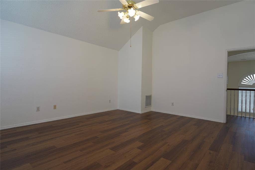 2032 Fox Glen Drive, Allen, TX 75013 2032 Fox Glen Drive, Allen, TX 75013