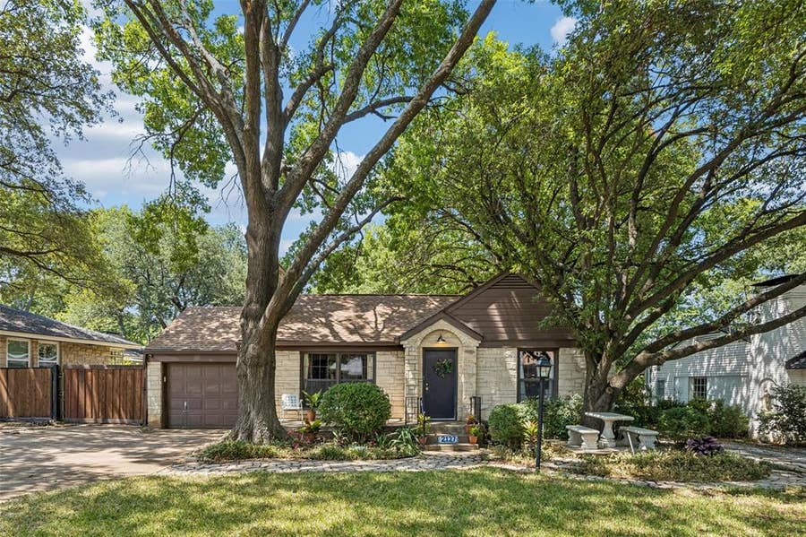Property photo for 2127 Leander Drive, Dallas, TX