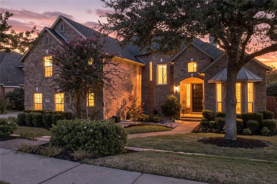 Property photo for 6904 Edgewater Drive, McKinney, TX