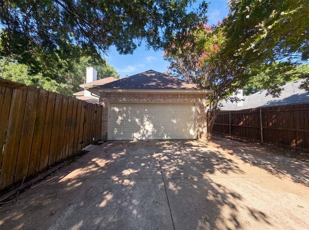 905 Ridgemont Drive, Allen, TX 75002 905 Ridgemont Drive, Allen, TX 75002