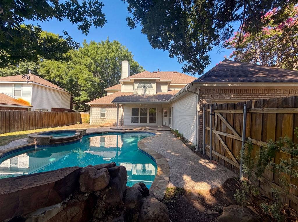 905 Ridgemont Drive, Allen, TX 75002 905 Ridgemont Drive, Allen, TX 75002