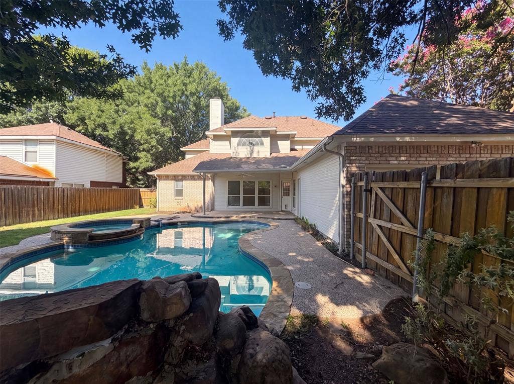 905 Ridgemont Drive, Allen, TX 75002 905 Ridgemont Drive, Allen, TX 75002