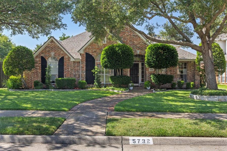 Property photo for 5732 Eaglebend Drive, Richardson, TX