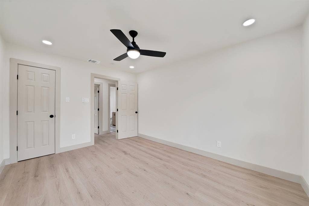 6729 Wallis Road, Lake Worth, TX 76135 6729 Wallis Road, Lake Worth, TX 76135