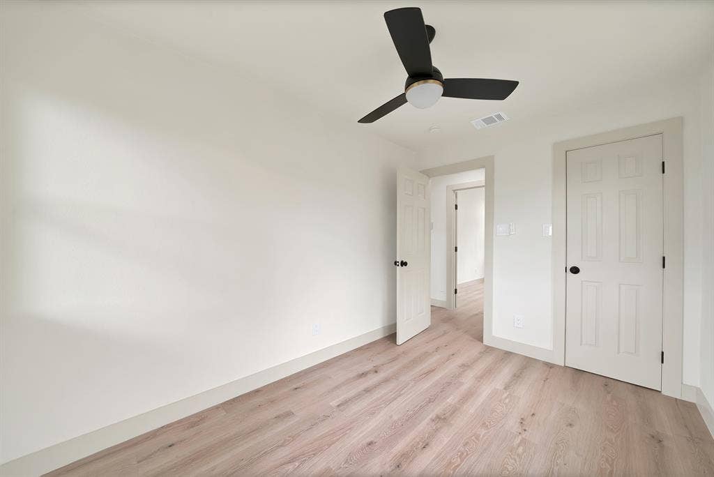 6729 Wallis Road, Lake Worth, TX 76135 6729 Wallis Road, Lake Worth, TX 76135